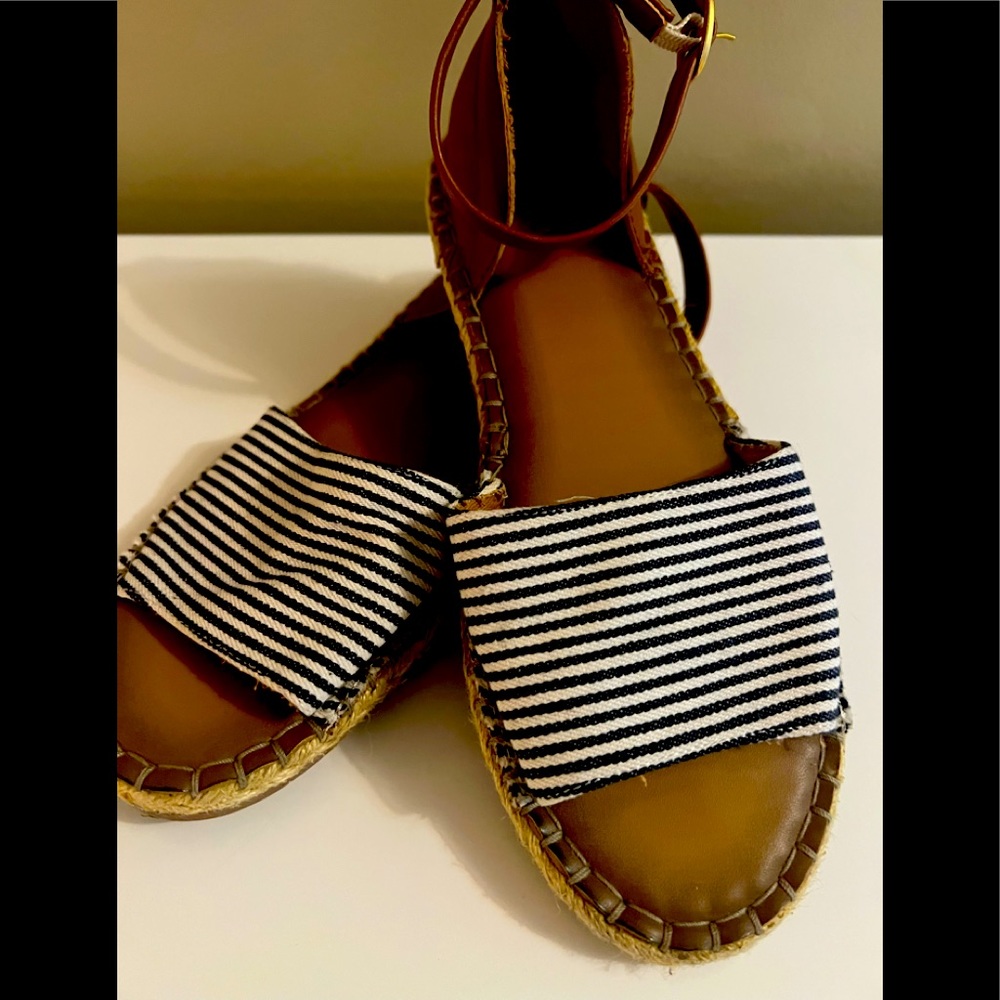 EUC Espadrille style shoes with ankle buckle